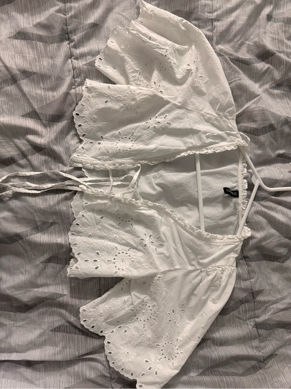 H&M Eyelet Tie-Front Women’s Top
